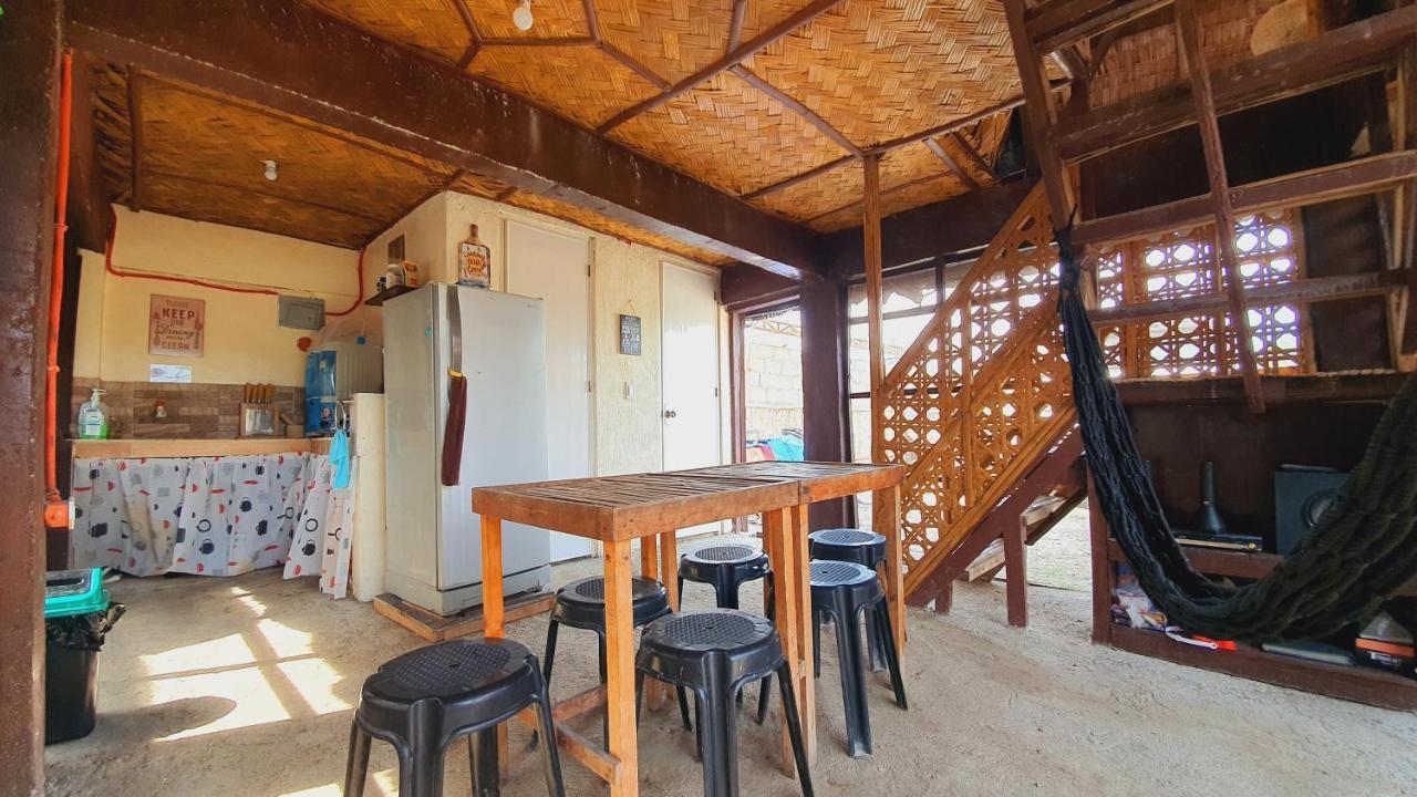 Calatagan'S Bahay Kubo - With Beach Access Exterior foto